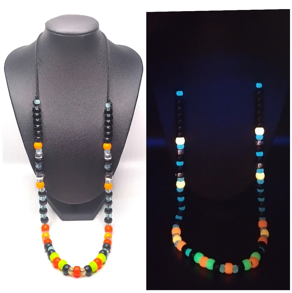 GLOW NECKLACE